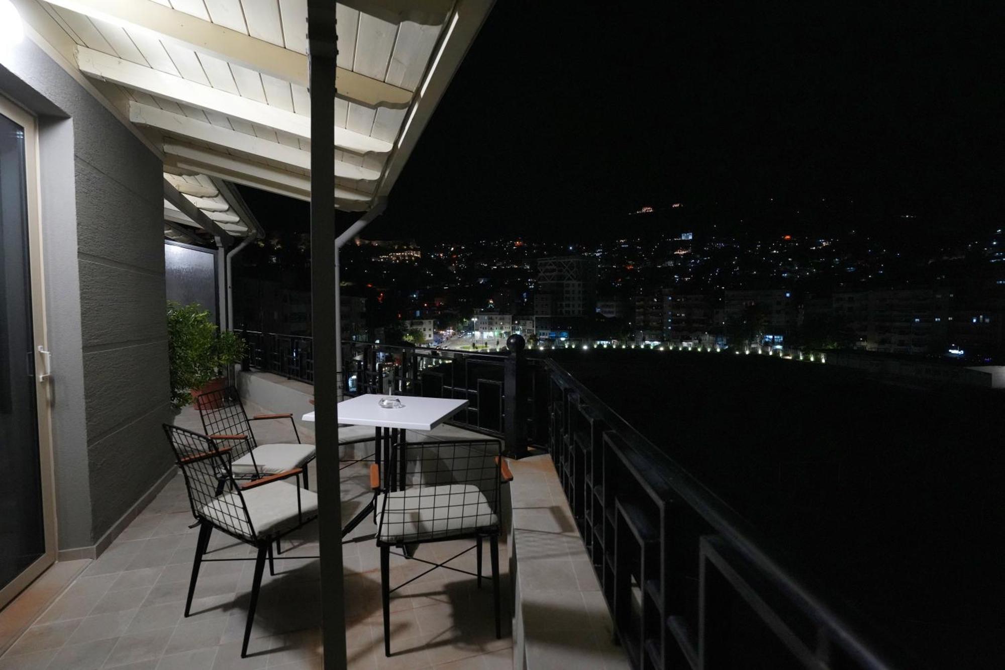 Rs Skendo Apartments Gjirokastër 外观 照片
