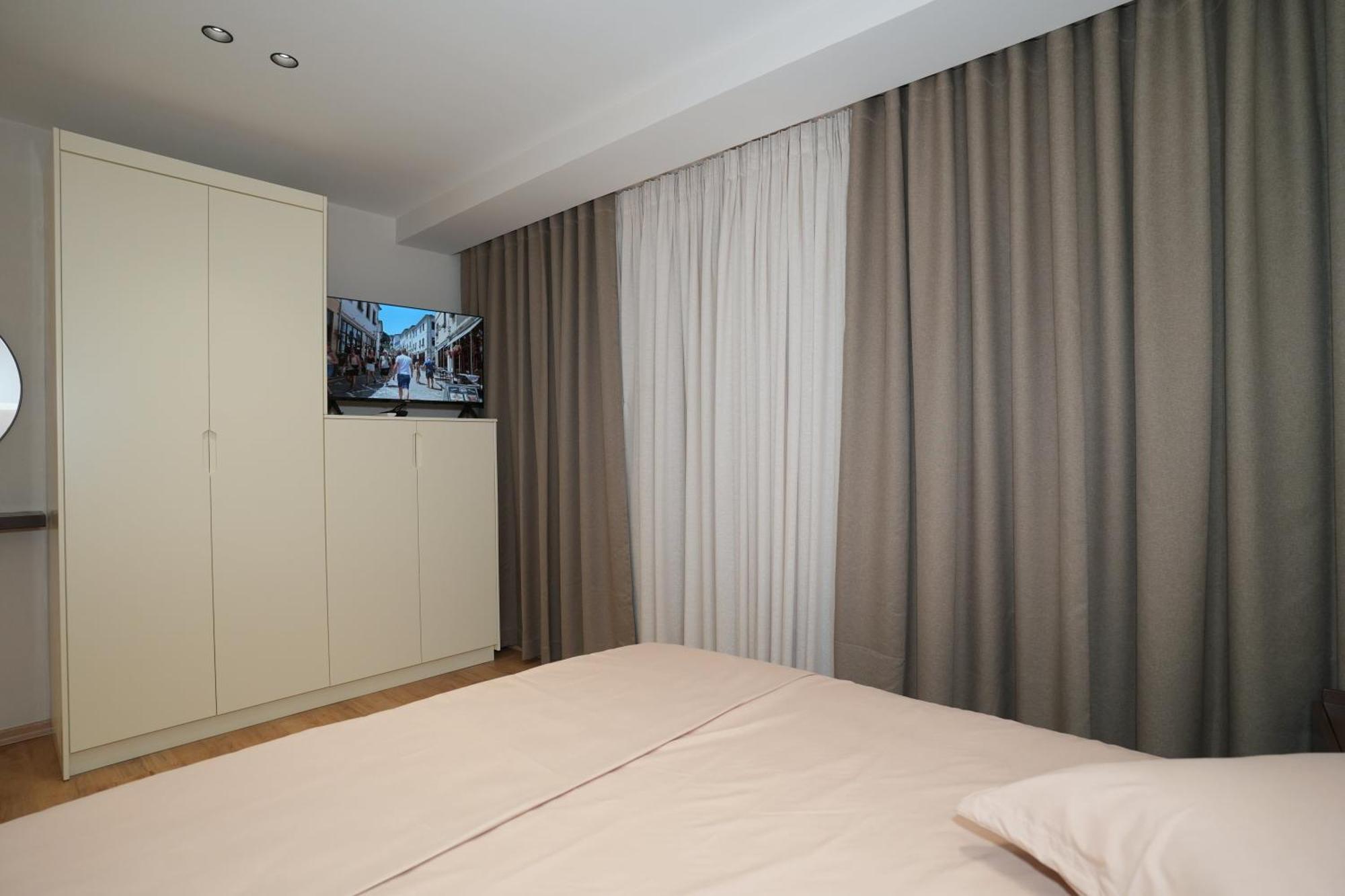 Rs Skendo Apartments Gjirokastër 外观 照片