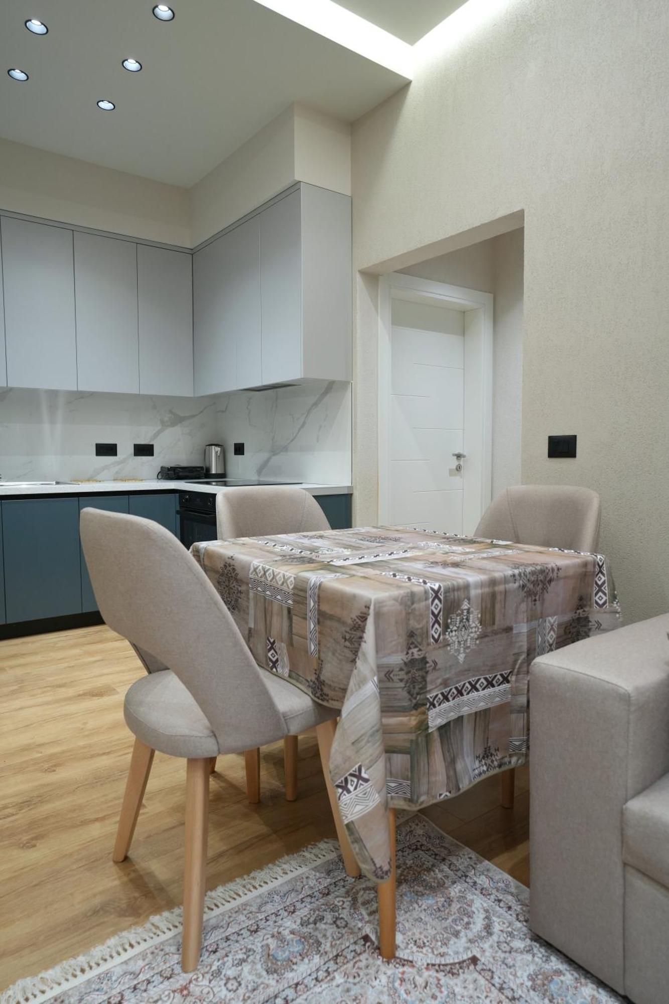 Rs Skendo Apartments Gjirokastër 外观 照片