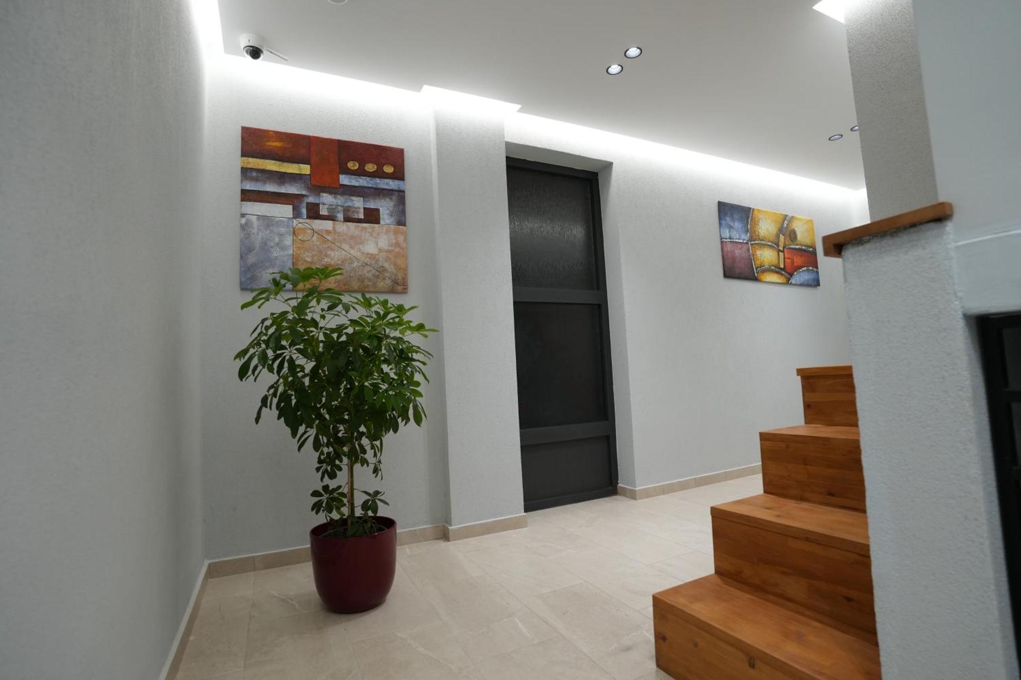 Rs Skendo Apartments Gjirokastër 外观 照片