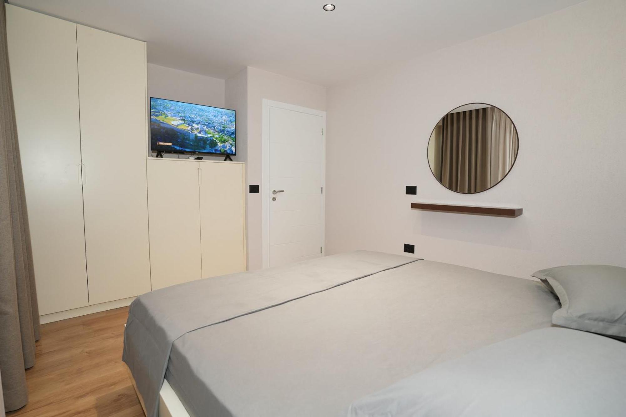 Rs Skendo Apartments Gjirokastër 外观 照片