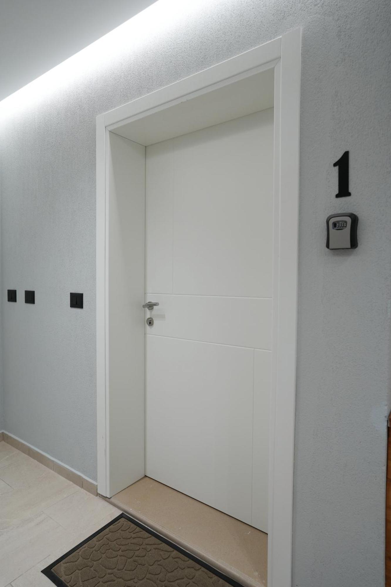 Rs Skendo Apartments Gjirokastër 外观 照片